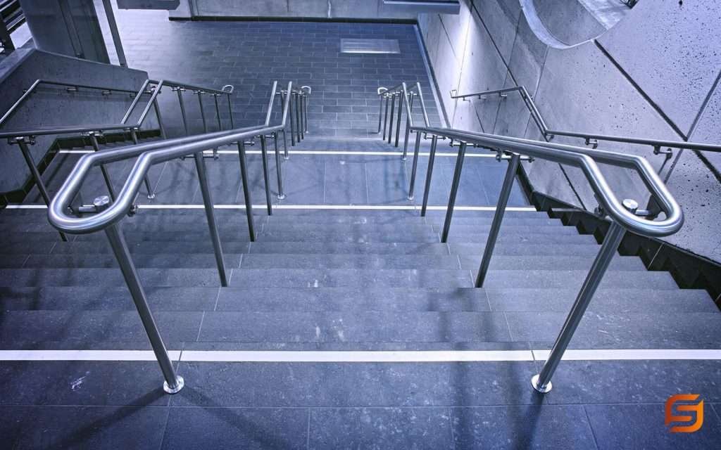 Soportes para barandillas de aluminio
