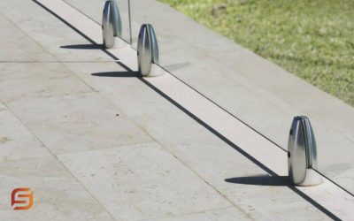 Pinzas de suelo para barandillas de cristal: protege y embellece tu espacio con elegancia